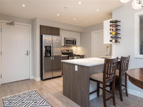 103-1000 Inverness Rd, Saanich, BC - Indoor Photo Showing Kitchen With Stainless Steel Kitchen With Upgraded Kitchen