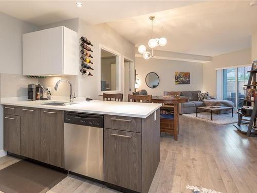 103-1000 Inverness Rd, Saanich, BC - Indoor Photo Showing Kitchen With Double Sink With Upgraded Kitchen