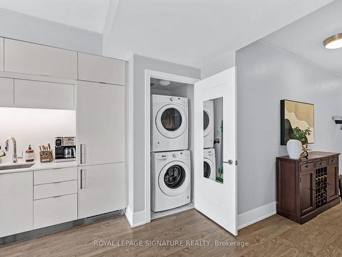 428-55 Merchants' Wharf, Toronto, ON - Indoor Photo Showing Laundry Room