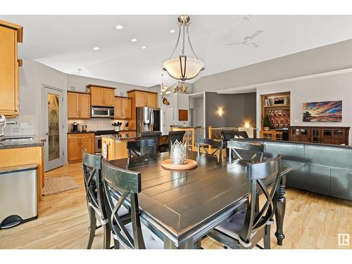 5819 110 St Nw, Edmonton, AB - Indoor Photo Showing Dining Room