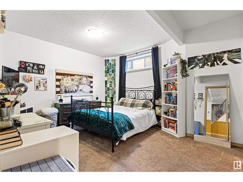 5819 110 St Nw, Edmonton, AB - Indoor Photo Showing Bedroom