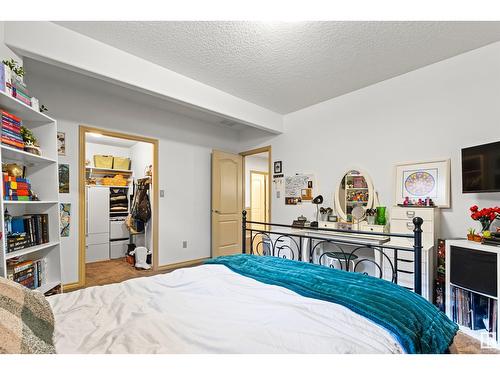 5819 110 St Nw, Edmonton, AB - Indoor Photo Showing Bedroom