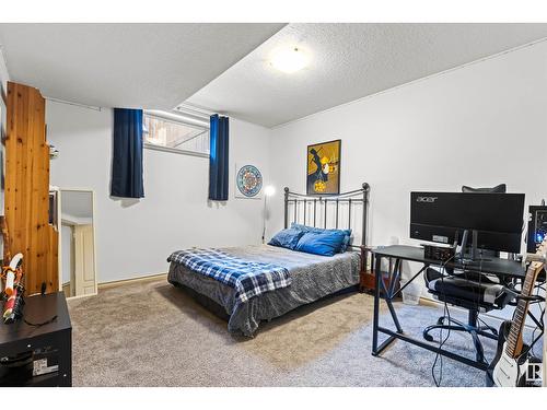 5819 110 St Nw, Edmonton, AB - Indoor Photo Showing Bedroom