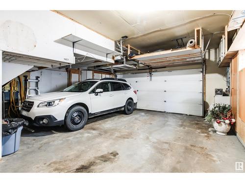 5819 110 St Nw, Edmonton, AB - Indoor Photo Showing Garage