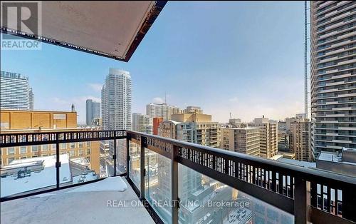 1011 - 8 Eglinton Avenue E, Toronto, ON - Outdoor With Balcony