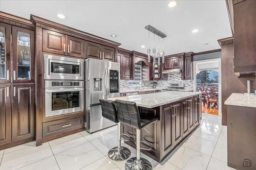 8035 123 Street, Surrey, BC - Indoor Photo Showing Kitchen With Upgraded Kitchen