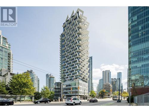 1003 620 Cardero Street, Vancouver, BC - Outdoor With Facade