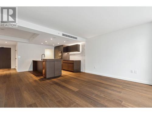 1003 620 Cardero Street, Vancouver, BC - Indoor Photo Showing Kitchen