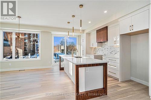 583 Codd'S Road N, Ottawa, ON - Indoor Photo Showing Kitchen