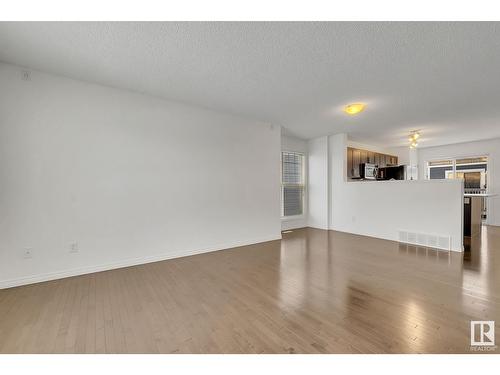 #35 2051 Towne Centre Bv Nw, Edmonton, AB - Indoor Photo Showing Other Room