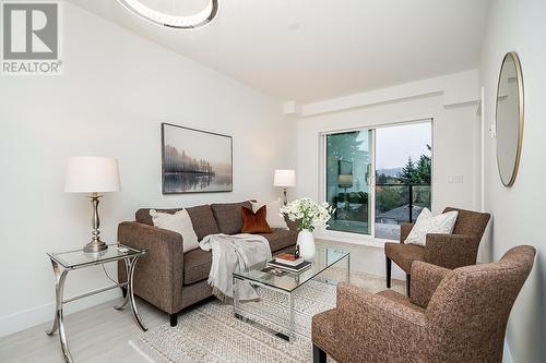 406 5399 Joyce Street, Vancouver, BC - Indoor Photo Showing Living Room