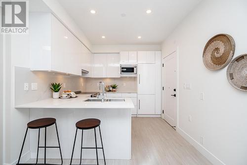 406 5399 Joyce Street, Vancouver, BC - Indoor Photo Showing Kitchen With Upgraded Kitchen