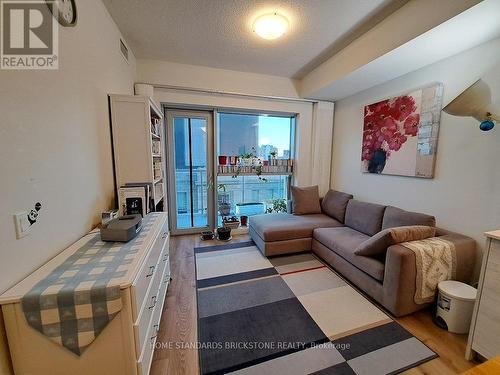 405 - 60 Frederick Street, Kitchener, ON - Indoor Photo Showing Living Room