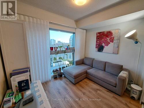 405 - 60 Frederick Street, Kitchener, ON - Indoor Photo Showing Living Room