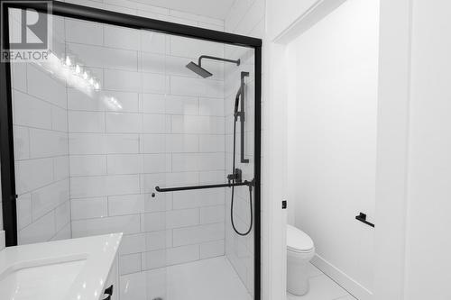 177 Holloway Drive, Kamloops, BC - Indoor Photo Showing Bathroom