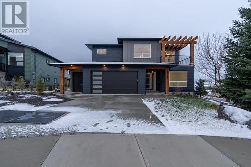 177 Holloway Drive, Kamloops, BC - Outdoor With Facade