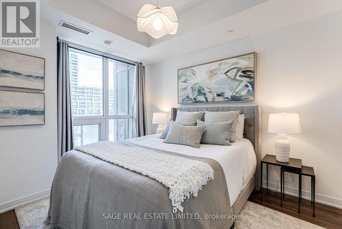 816 - 60 Berwick Avenue, Toronto, ON - Indoor Photo Showing Bedroom