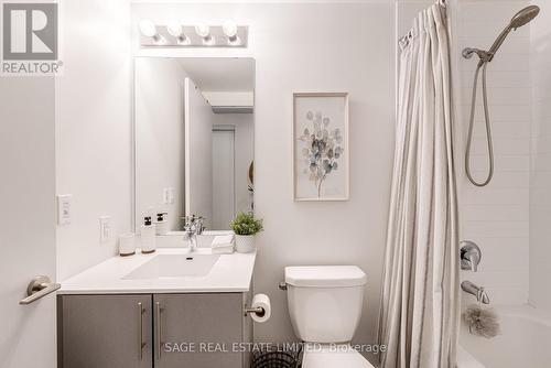 816 - 60 Berwick Avenue, Toronto, ON - Indoor Photo Showing Bathroom