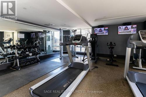 816 - 60 Berwick Avenue, Toronto, ON - Indoor Photo Showing Gym Room