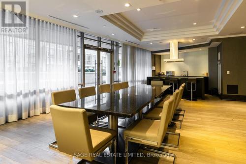 816 - 60 Berwick Avenue, Toronto, ON - Indoor Photo Showing Dining Room