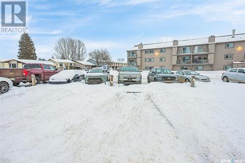 303 855 Wollaston Crescent, Saskatoon, SK - Outdoor