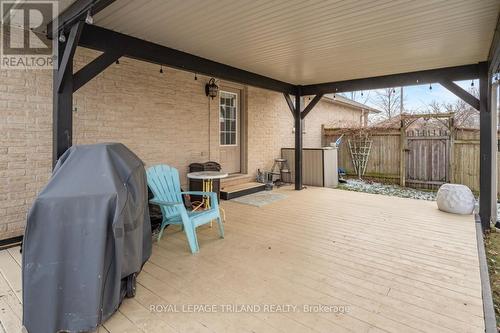 68 Meadowvale Drive, St. Thomas, ON - Outdoor With Deck Patio Veranda With Exterior