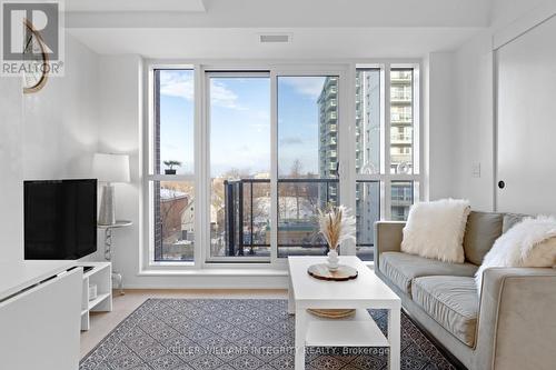 511 - 560 Rideau Street, Ottawa, ON - Indoor Photo Showing Living Room