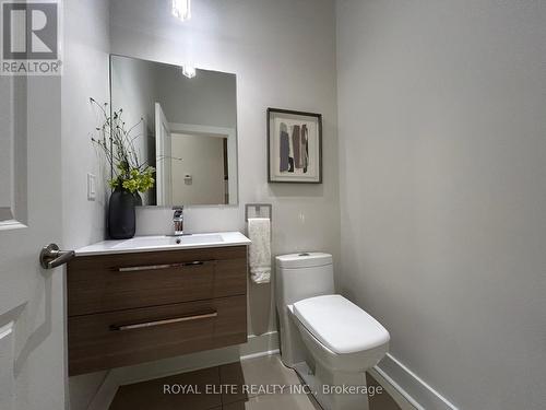 41 Valentine Drive, Toronto, ON - Indoor Photo Showing Bathroom