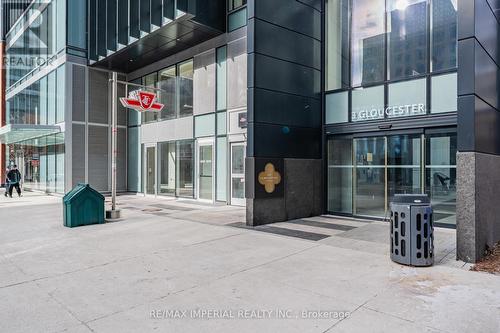 2706 - 3 Gloucester Street, Toronto, ON - Outdoor With Exterior