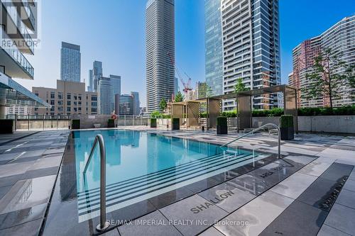 2706 - 3 Gloucester Street, Toronto, ON - Outdoor With In Ground Pool