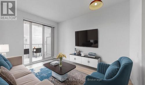 2706 - 3 Gloucester Street, Toronto, ON - Indoor Photo Showing Living Room