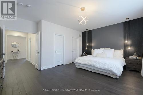 3173 Millicent Avenue, Oakville, ON - Indoor Photo Showing Bedroom