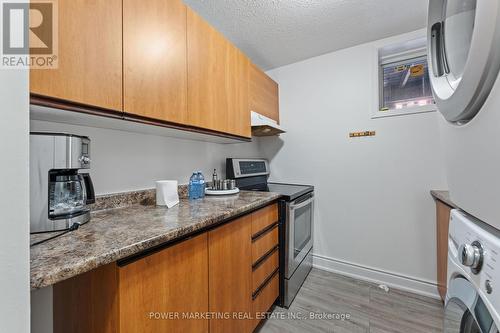 3035 Uplands Drive, Ottawa, ON - Indoor Photo Showing Kitchen