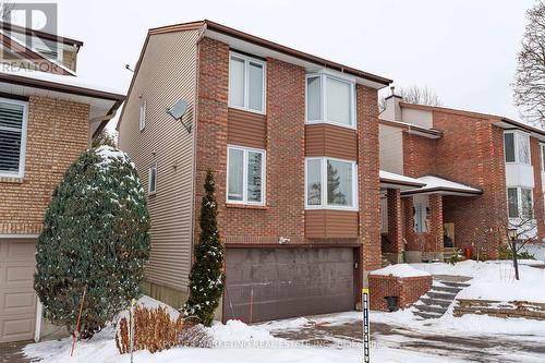 3035 Uplands Drive, Ottawa, ON - Outdoor