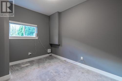 4349 Yellowhead Highway, Kamloops, BC - Indoor Photo Showing Other Room