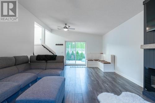 4349 Yellowhead Highway, Kamloops, BC - Indoor Photo Showing Living Room With Fireplace