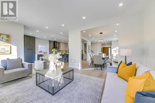 2276 Stillmeadow Road, Oakville, ON - Indoor Photo Showing Living Room