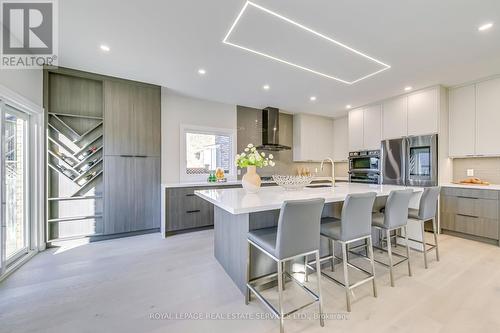 2276 Stillmeadow Road, Oakville, ON - Indoor Photo Showing Kitchen With Upgraded Kitchen