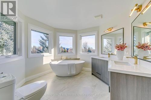 2276 Stillmeadow Road, Oakville, ON - Indoor Photo Showing Bathroom