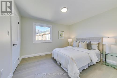 2276 Stillmeadow Road, Oakville, ON - Indoor Photo Showing Bedroom