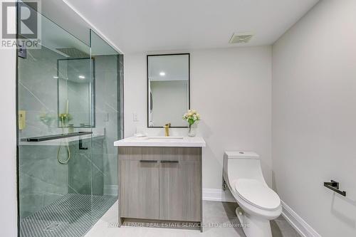 2276 Stillmeadow Road, Oakville, ON - Indoor Photo Showing Bathroom