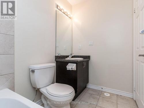 09 - 200 Veterans Drive, Brampton, ON - Indoor Photo Showing Bathroom