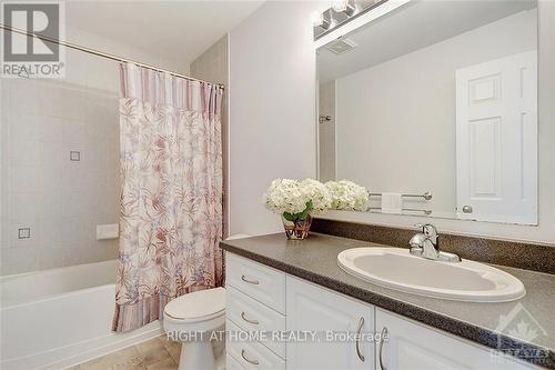 849 Clearbrook Drive, Ottawa, ON - Indoor Photo Showing Bathroom