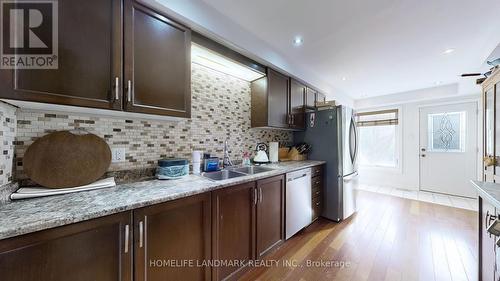 6 - 1240 Westview Terrace, Oakville, ON - Indoor Photo Showing Kitchen With Double Sink With Upgraded Kitchen