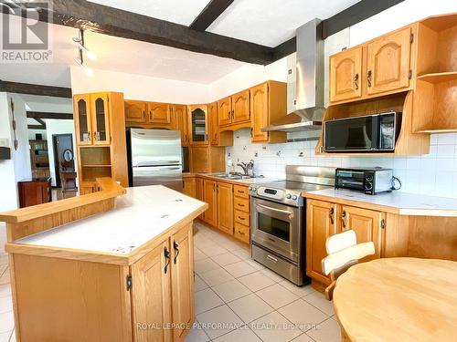 2750 Front Road E, East Hawkesbury, ON - Indoor Photo Showing Kitchen With Double Sink