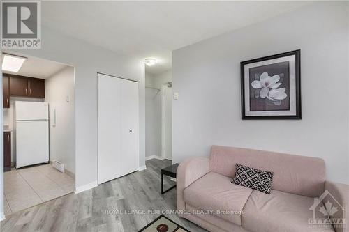 1160 Merivale Road, Ottawa, ON - Indoor Photo Showing Living Room