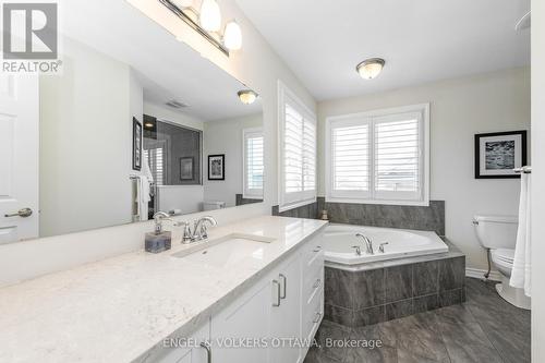 654 Dundonald Drive, Ottawa, ON - Indoor Photo Showing Bathroom