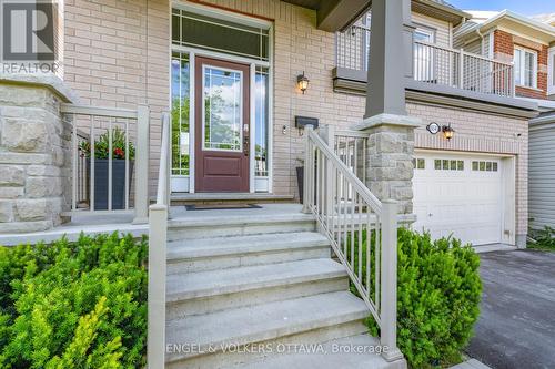 654 Dundonald Drive, Ottawa, ON - Outdoor