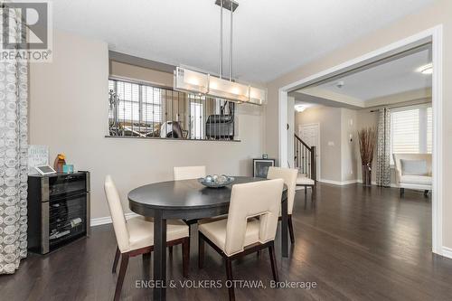 654 Dundonald Drive, Ottawa, ON - Indoor Photo Showing Dining Room