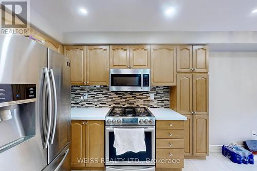 20 Edenvalley Road, Brampton, ON - Indoor Photo Showing Kitchen